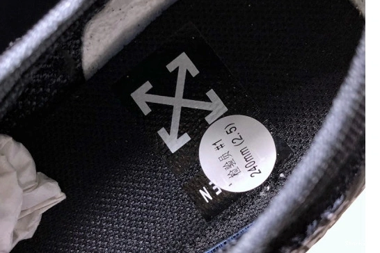  O-W VaporMax AA3831-001 Air 0819